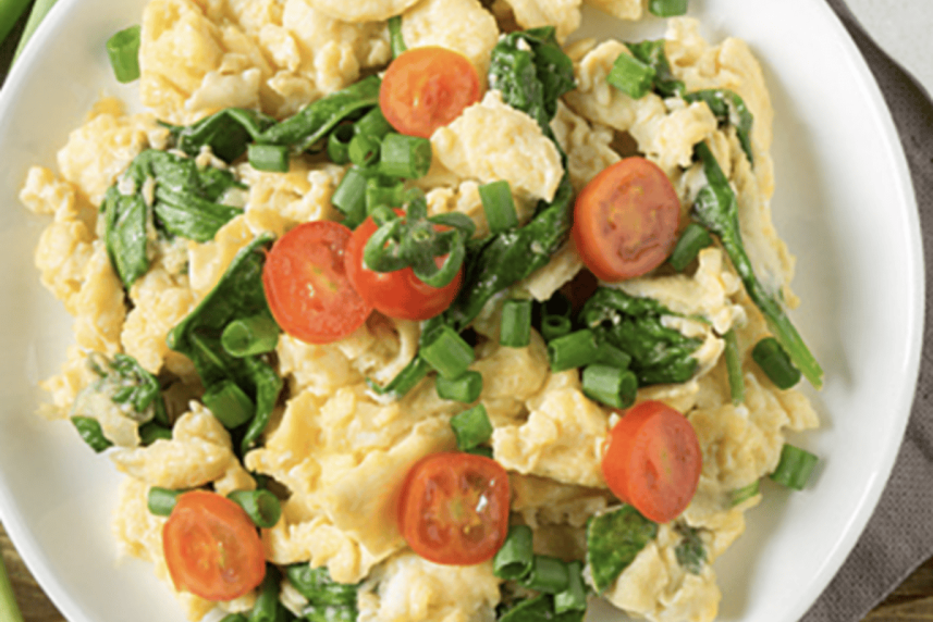 egg and spinach scramble